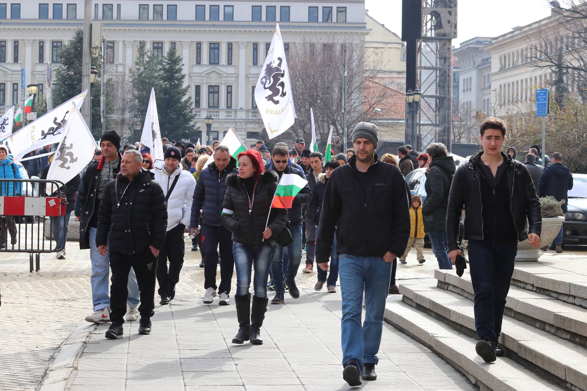  Протестиращите отиват към триъгълника на властта 